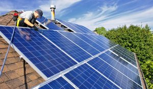 Service d'installation de photovoltaïque et tuiles photovoltaïques à Montmeyran